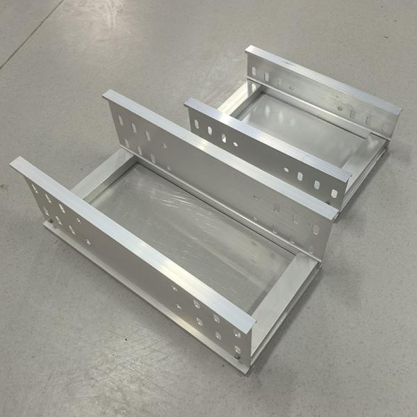 3m-6m Length Aluminum Slotted Cable Tray With Lightweight Construction