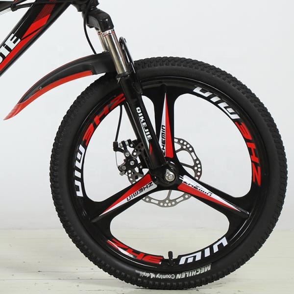 20 pouces de vélo pour enfants confortables à manœuvre de déglutition vélo de montagne pour enfants pour garçons