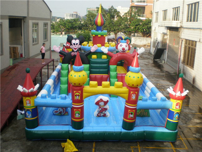 Commercial Inflatable Fun City High Quality Outdoor Inflatable Playground Bouncy Castle Inflatable Amusement Park for Kids