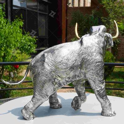 Efeito de eletrólise Aço inoxidável Escultura de elefante uivando para coleção