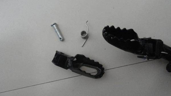YAMAHA AG200 MOTOCROSS AG200 MAIN FOOTREST