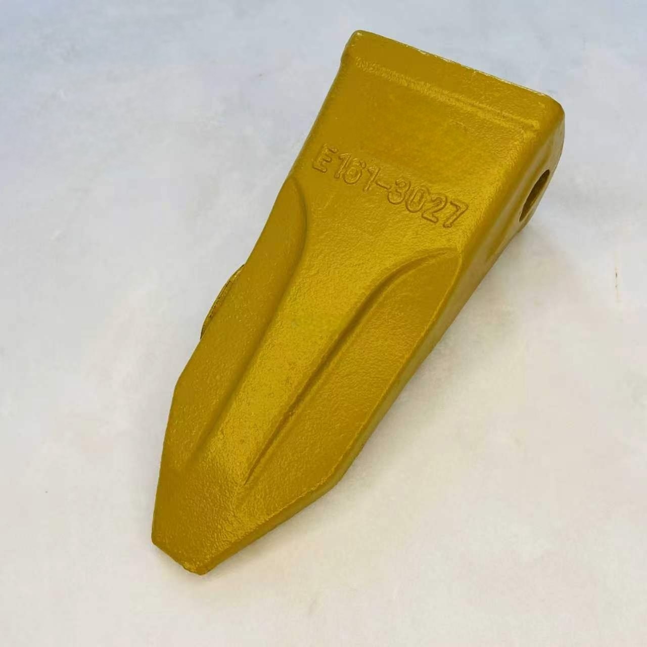 Excavator Parts E161-3027 E1613027 Flat Sharp Bucket Tooth R210 Excavator Wear Parts