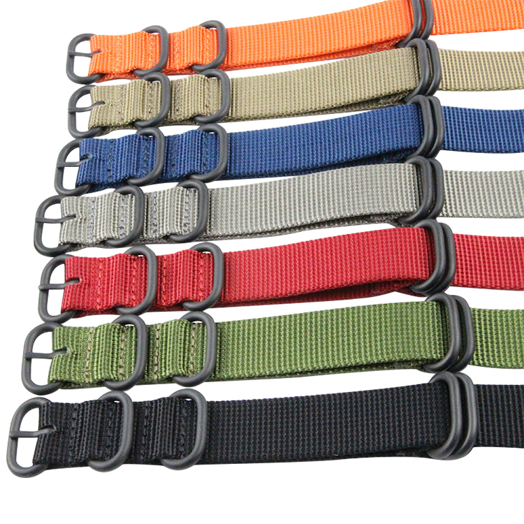 Military-style Nylon Watch Strap · 18-24mm