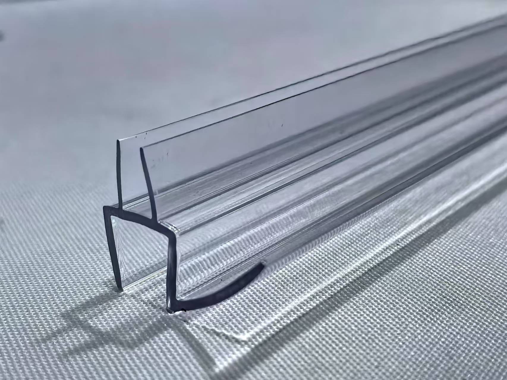 Modern Design Polycarbonate Sheet Connector H U Profile Accessories Made of PC Plastic Outdoor Door Application 1-Year Warranty
