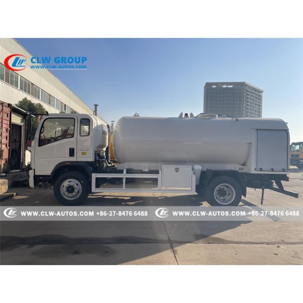 8000L 4T HOWO 4x2 LPG Gas Bobtail Tanker Truck With Dispenser