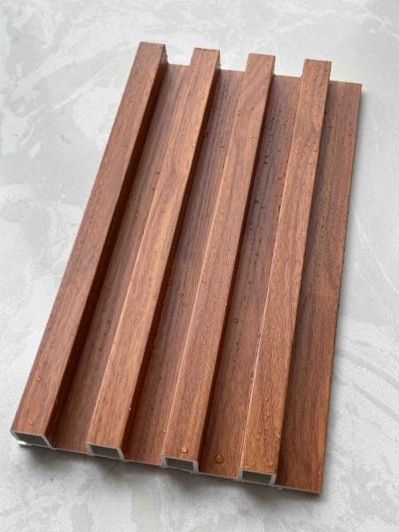 Free Sample WPC Fluted Panel with 20 Years Useful Life Guaranteed