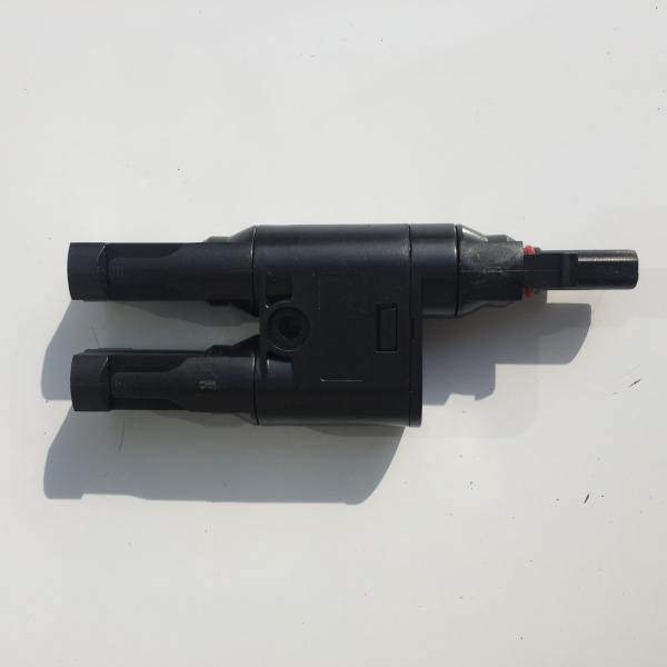 4000W Solar Branch Connector High Current Carrying Capacity RoHS Certified