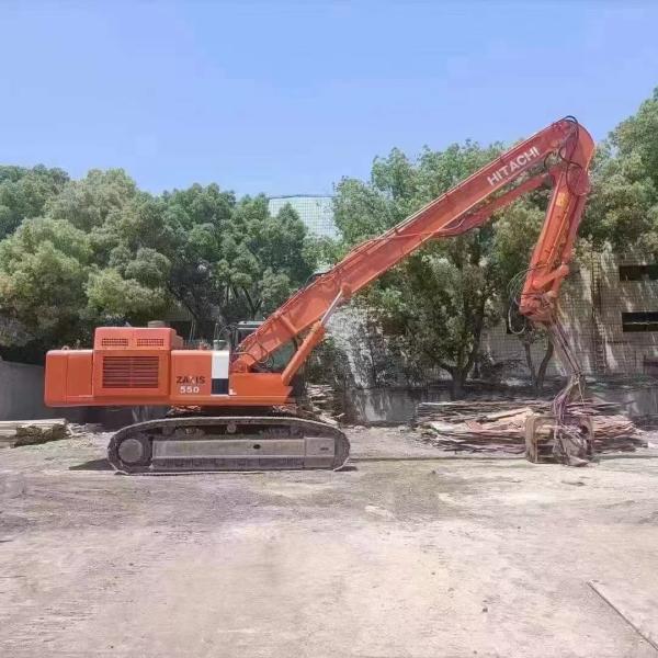 55T Excavateur Hitachi ZAXIS 550 à main levée avec capacité de seau de 3,3 m3