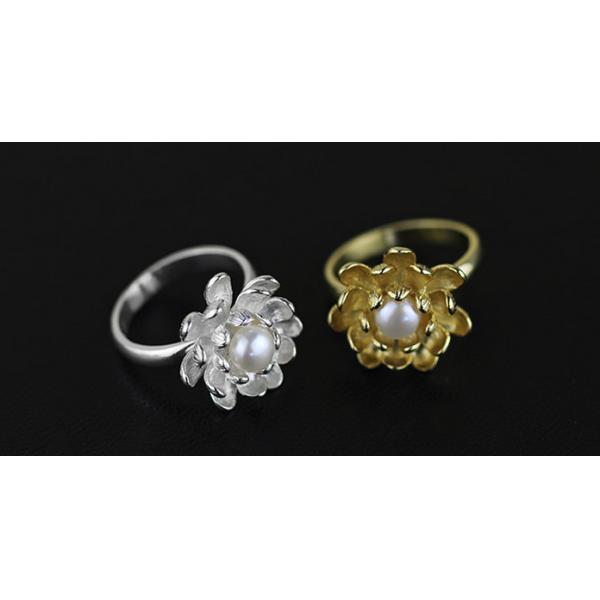 925 sterling silver natural freshwater pearls, beautiful three-dimensional lotus ring