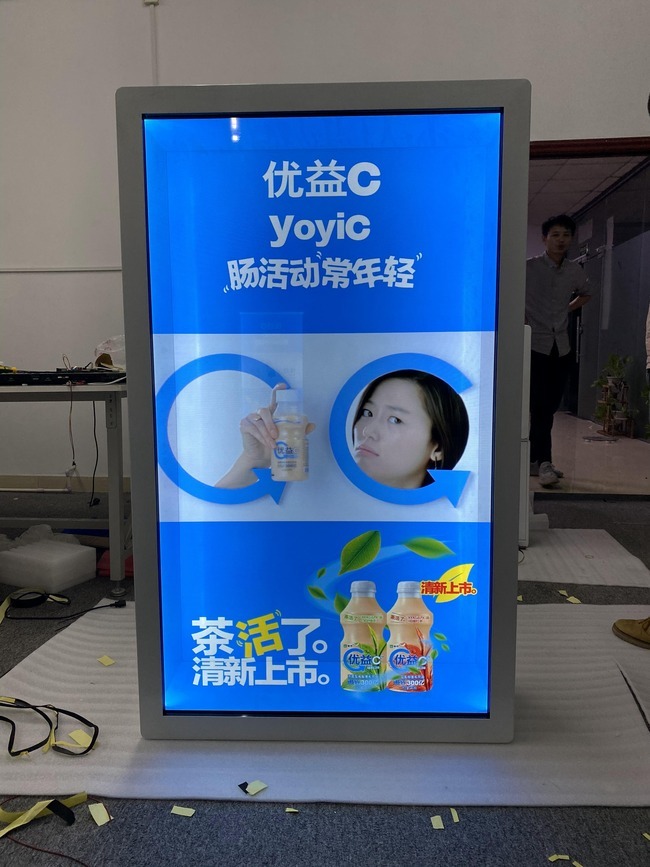 55 Inch Vertical Transparent LCD Display Cabinet for Tall Product and Brand Presentation