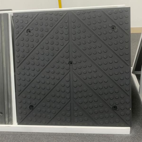 Shock Absorption Horse Floor Mats SBR Anti Slip Thickness 35mm