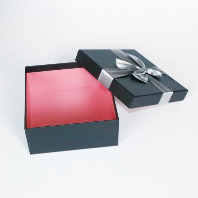 Caixas de presente personalizadas de Logo Printed Wholesale Cardboard Ring com fita