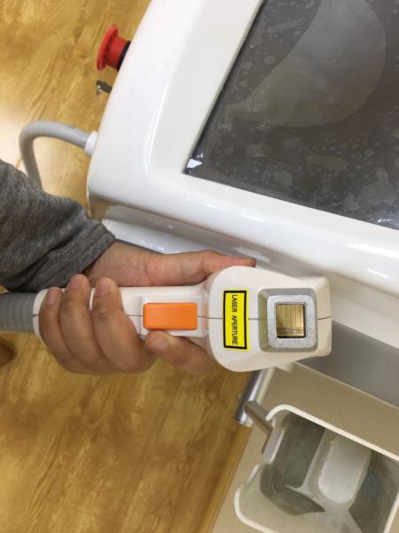 Female / Men Diode Laser Hair Removal Machine For Permanent Body Hair Removal