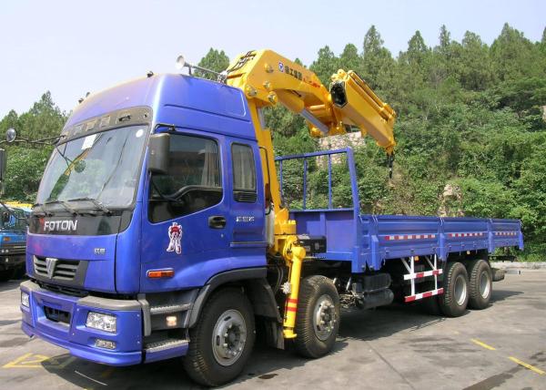 Durable 16 Ton Transporting Articulated Boom Crane , Hydraulic System
