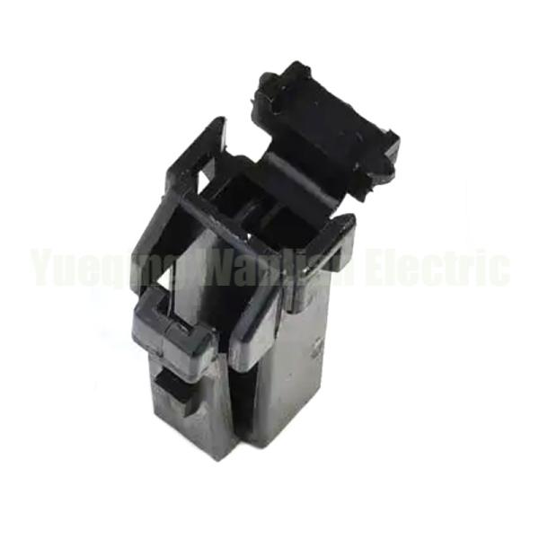 2 Pin 7123-7624 MG613140 Car Wire Cable Electrical Connector Automobile Plug Auto Socket