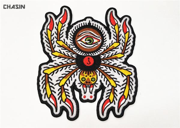 A sarja tecida bordou para trás colorido brilhante do remendo no revestimento do revestimento