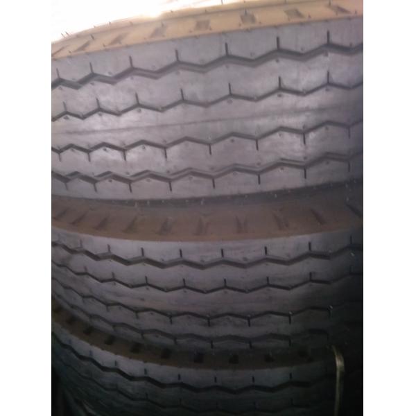 La polarisation résistante de camion d'OIN ccc CEE manient des pneus habilement avec le tube 1100-20