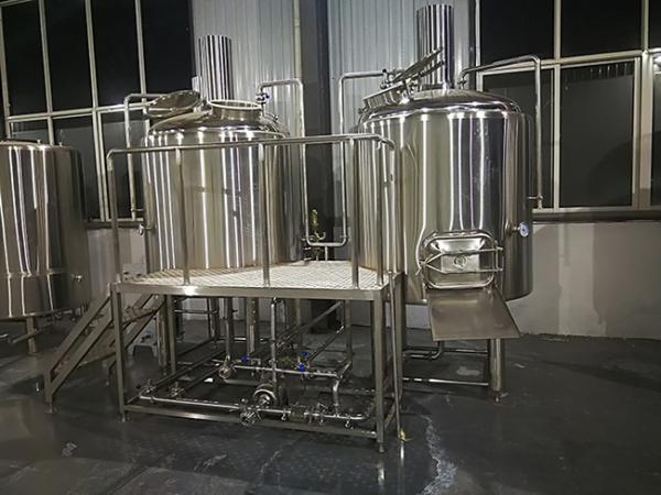 Mini Craft Brewing Equipment With Hot Water Tank , Fermentation Equipment