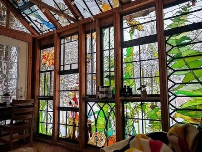 Vibrant Enamel Glass Solutions for Artistic Decor