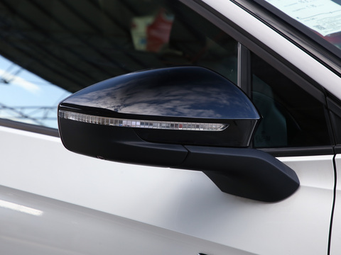 2024 Volkswagen ID4 Crozz Pro EV 5 Seat SUV 600 KM Range High Speed Luxury Electric Car