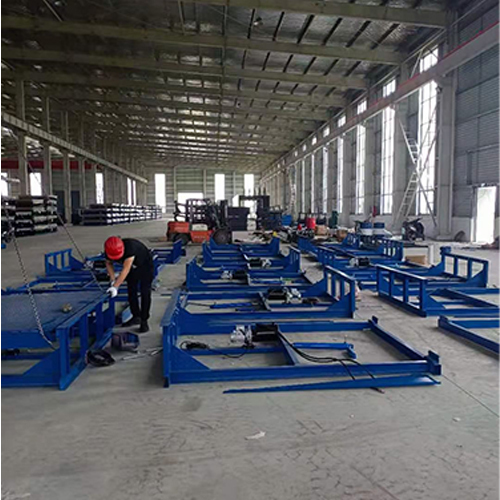 High Speed Loading Dock Leveler Anti Slip For E Commerce Fulfillment Centers