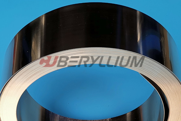 A fita CuBe2 no carretel dimensiona a largura 15mm de Thcikness 0.25mm