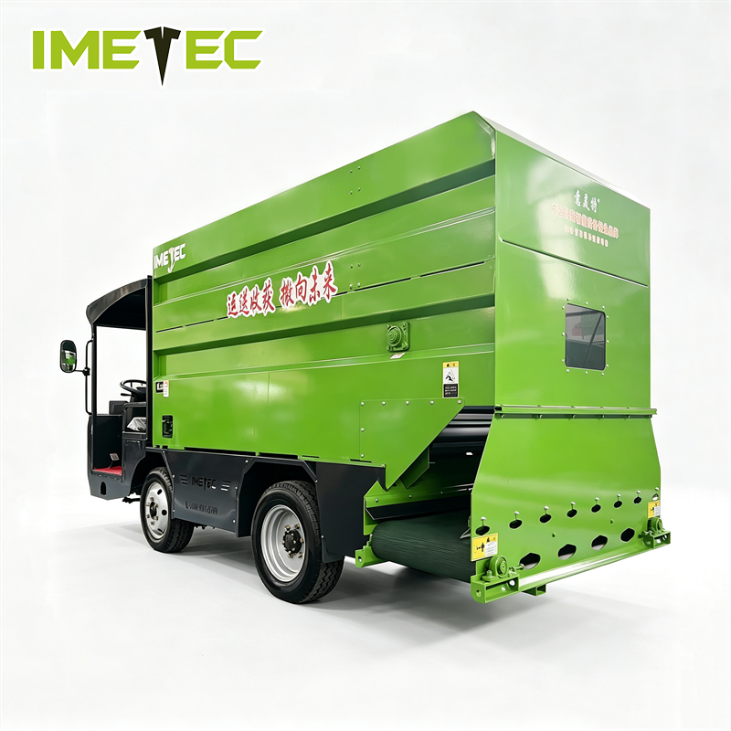 TMR Livestock Feed Silage Truck Spreader Horizontal Mixer Wagon For Dairy Cattle Farm