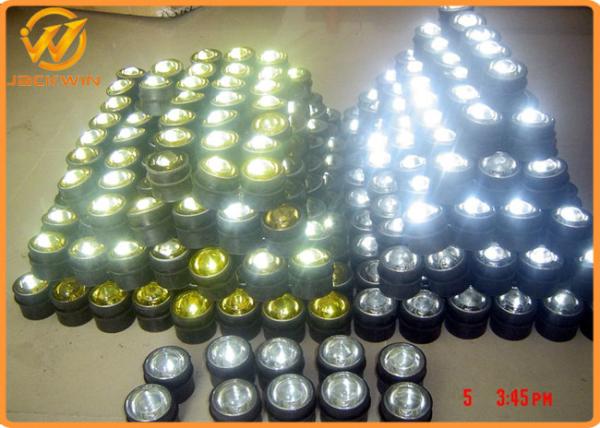 High Brightness Low MOQ Glass Catseye Road Stud For Highway Capacity 20 Tons