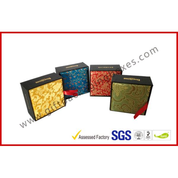 Artistry Design Luxury Gift Packaging Boxes With Traditional Brocade Silk