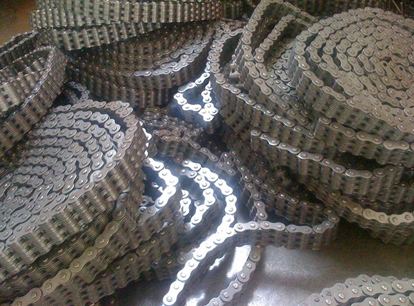 High Strength Standard Roller Chain , Heavy Duty Forklift Leaf Chain