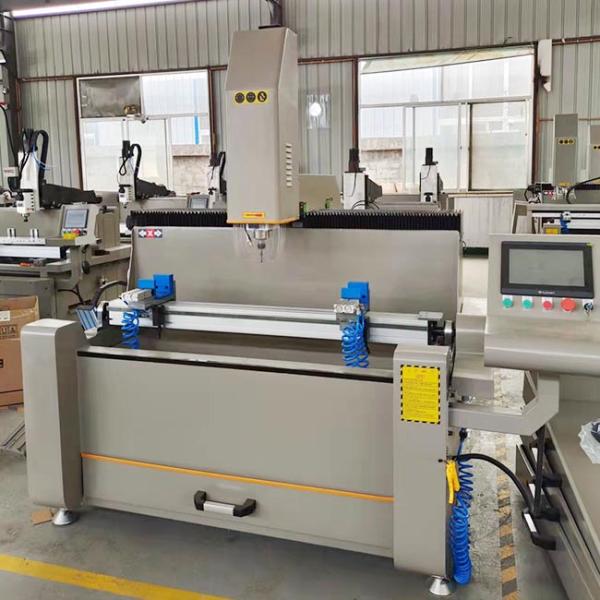 Фрезерный полуавтомат алюминиевого окна и машинного оборудования 800mm двери алюминиевый