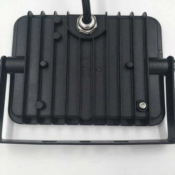 10в к на открытом воздухе СИД 100в делает центром внимания температуру -20 до 60 ℃ работая водостойкую