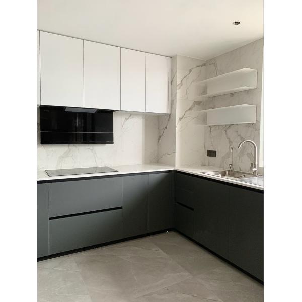 HPL Laminated Finished Wooden Kitchen Cabinetry For Dining Room Decoration