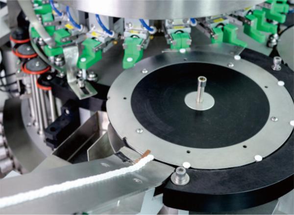 máquina de etiquetado automática 300pcs/minute para la aguja prellenada