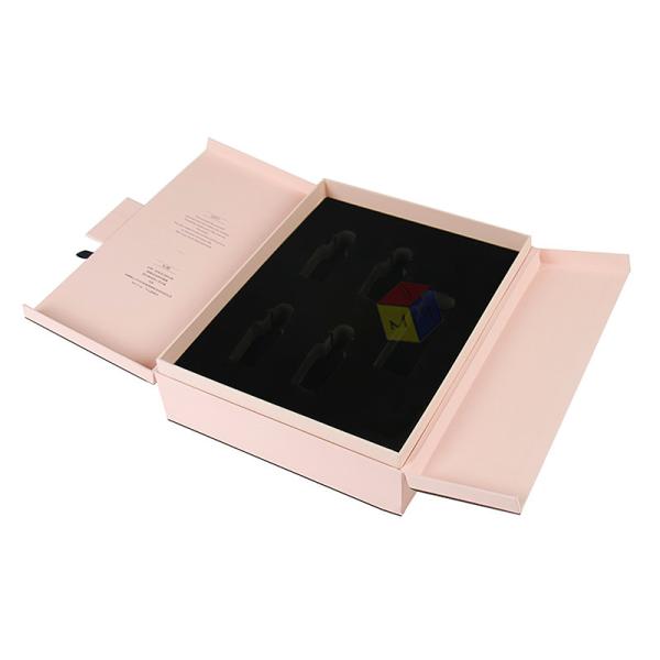 豪華ブランド カスタムロゴ ドアダブル 磁気 閉じる 紙 香水 ギフト セット 箱 包装 エバ 泡 挿入