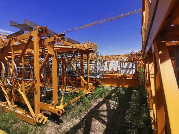 Potain (7032-12) heavy tower crane with high safety standards and high cost performance