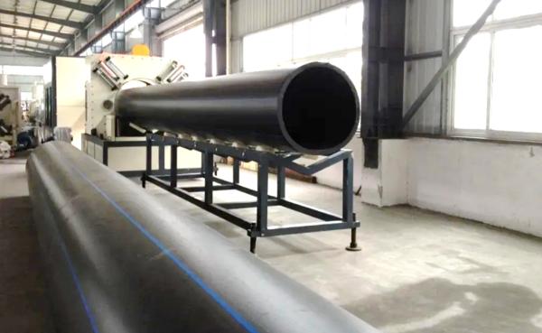 Single-screw HDPE Pipe Extrusion Line with Vacuum Calibration and PLC Automation for Water Gas Pressure Pipes
