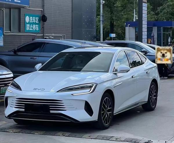 2024 Byd Honor Seal Luxury 121Km Hybrid Sedan Hybrid Car fluent line design