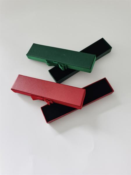 OEM / ODM Folding Printed Packaging Box Embossing For Cosmetics Jewels