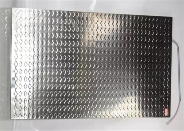 Easy Cleaning Ultra Thin Pig Heat Mat Lasting Heating For Animal Management