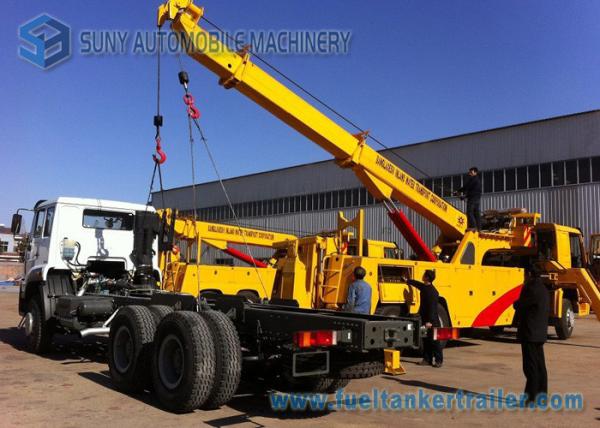 Heavy Duty 30DZ 30 Ton HOWO Rotator Tow Truck Wrecker For 2 Persons