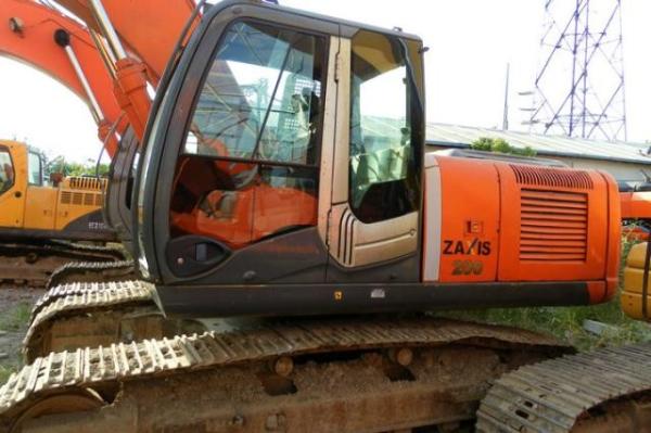 Used hitachi zx200-3
