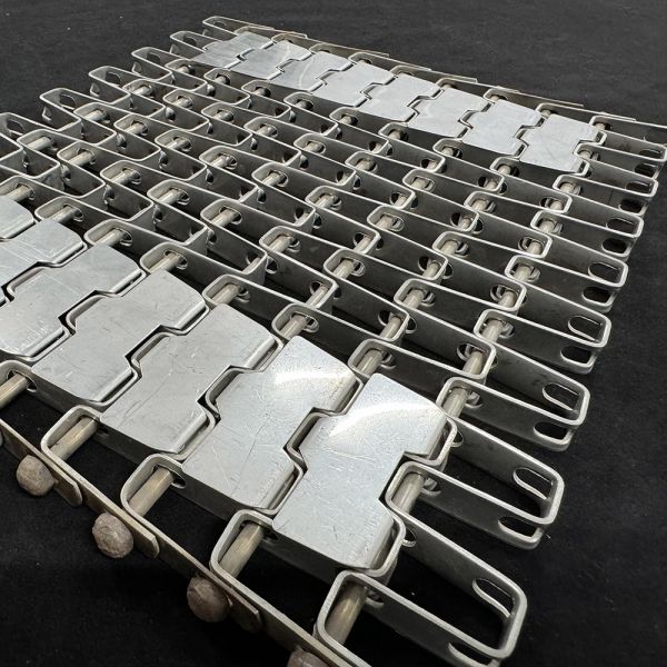 Custom Heat Resistant Continuous Food ss304 Metal 316 stainless steel horseshoe great wall mesh flat wire honeycomb conveyor belt