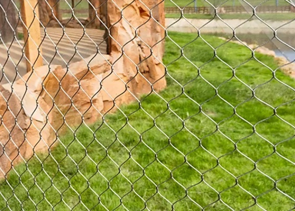 Stainless Steel Wire Rope Mesh Manufacturer High Tensile For Airport Fence
