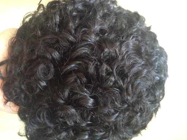 Toupet pour femmes avec cheveux noirs naturels à 130 % de densité