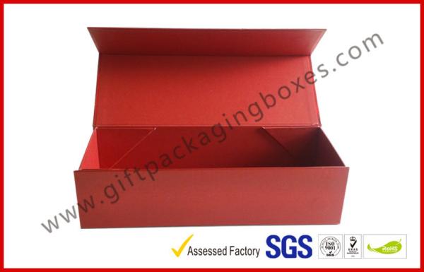 Folded Magnetic Luxury Gift Boxes With Hot Stamping Pattern Paper Material