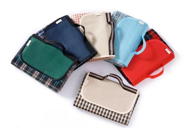Water Repellent Plaid Picnic Mat Collapsible For Camping / Hiking