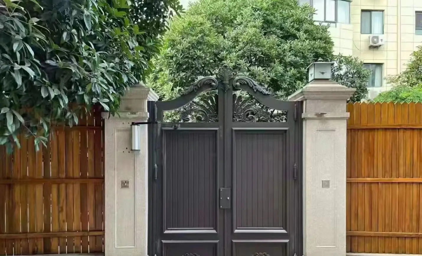 Side Mounted Swing Gate Openers Brushless DC Motor Waterproof For Office Public Access