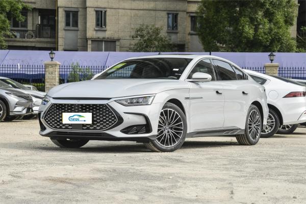DM-2024 DM-I Honor Version 121Km PHEV Charging Sedan for BYD's Mid-Large Vehicle