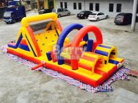 Alquileres inflables adultos de la casa de la despedida de la carrera de obstáculos de los niños interactivos del desafío